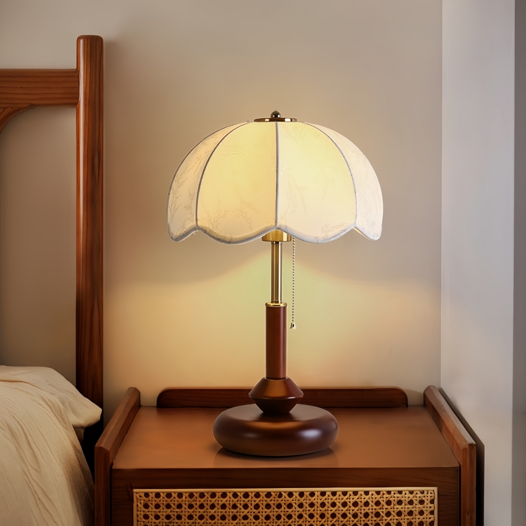 Home Textiles Usa - Luminária de Mesa Vintage com Cúpula